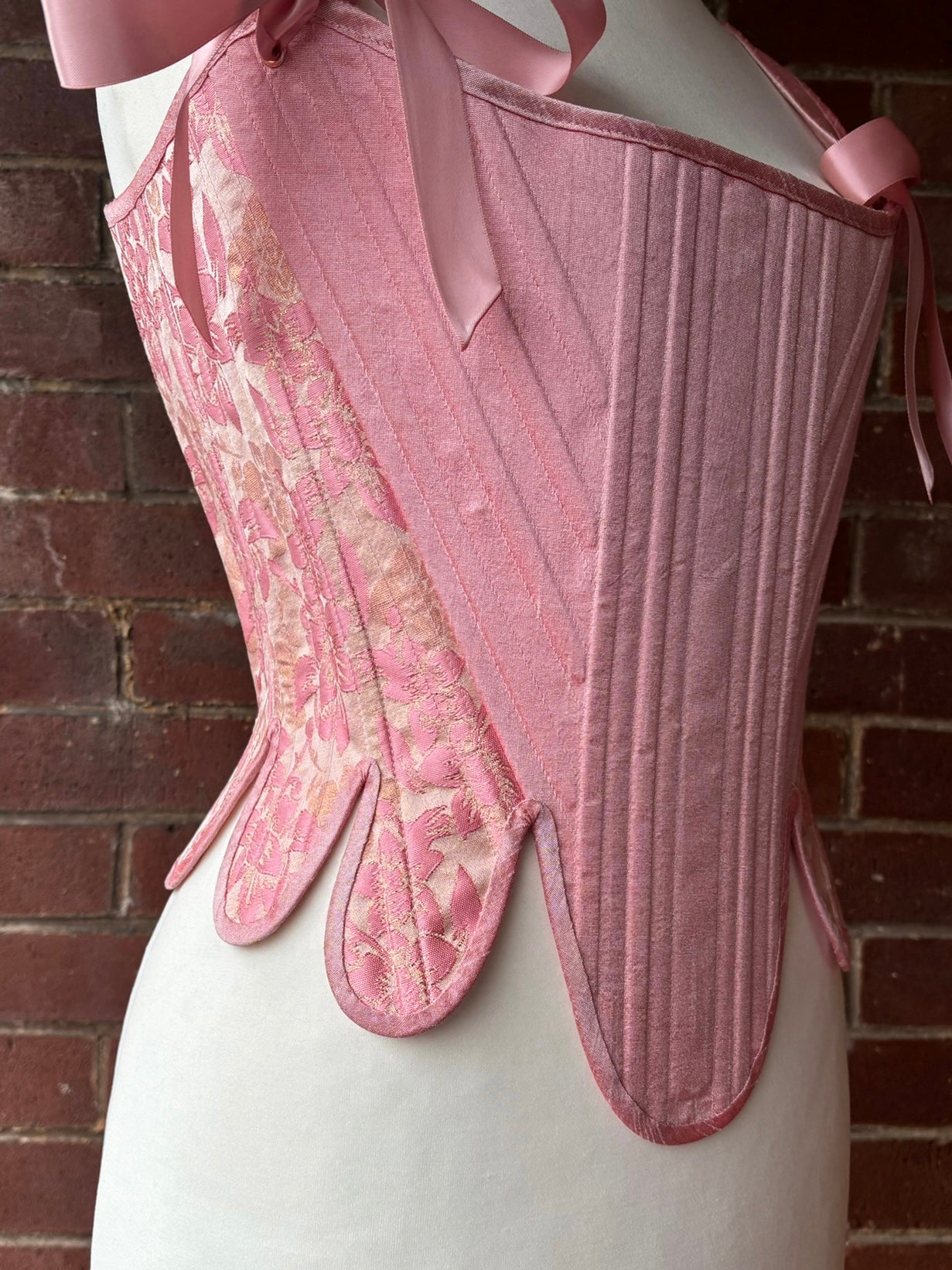 CORSET "Modesty" Pink Brocade