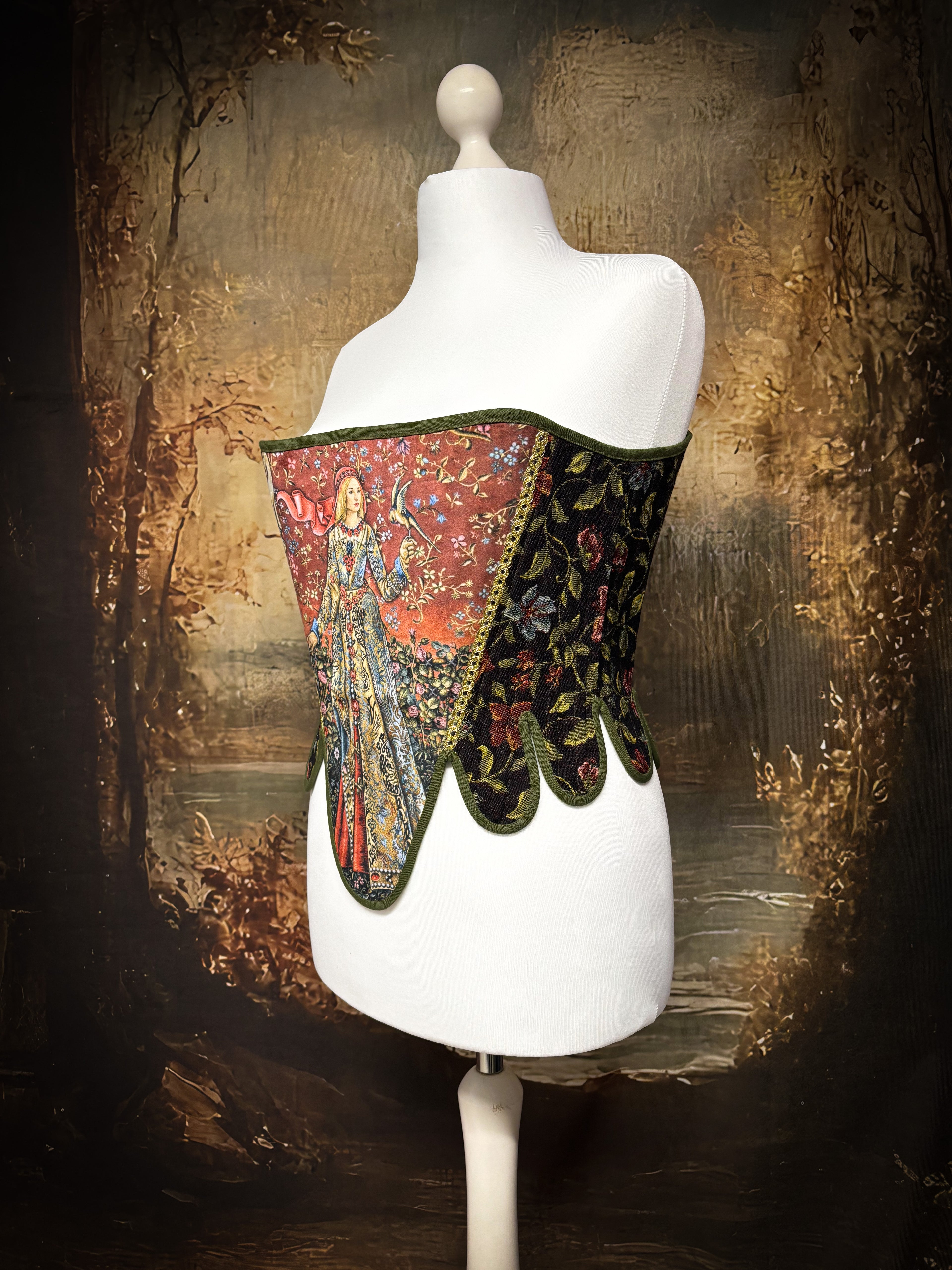 CORSET Damsel in Dis dress