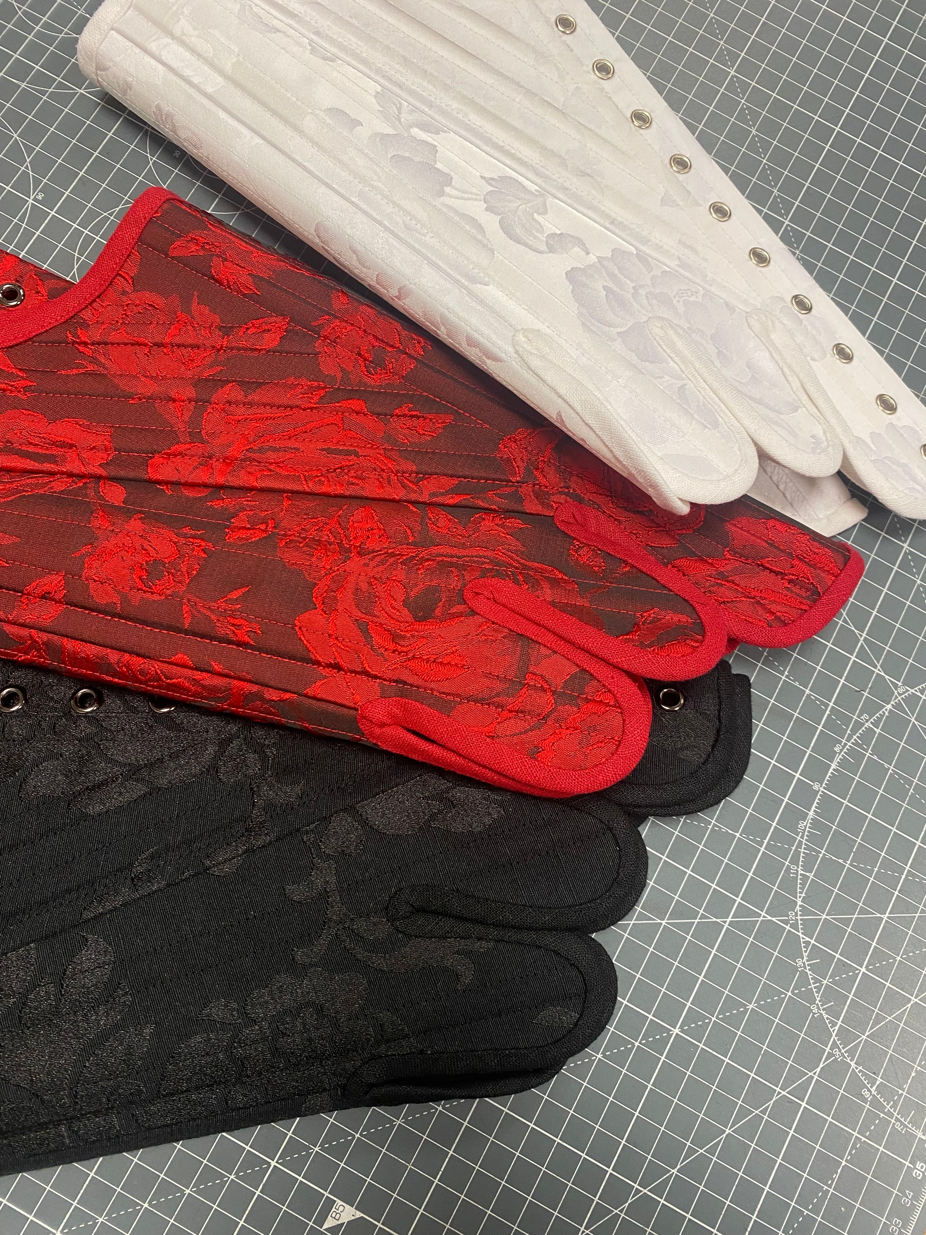 "Antoinette" red brocade- Size A-B